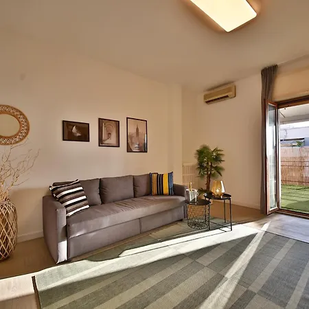 Atticoderossi A 500mt Da Stazione&centrostorico 바리