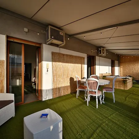 Atticoderossi A 500mt Da Stazione&centrostorico Apartment