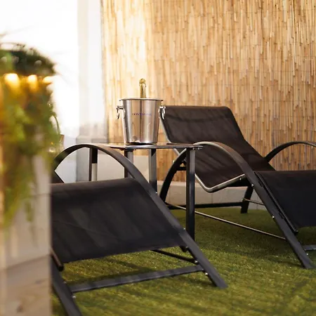 Apartment Atticoderossi A 500mt Da Stazione&centrostorico